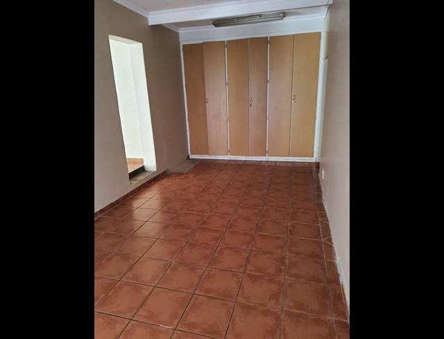 1 BEDROOM FLAT TO LET IN WONDERBOOM